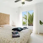 Luxurious A2 In A Quiet Complex With Pool 100m From The Sea
