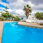 Luxurious A2 In A Quiet Complex With Pool 100m From The Sea Apartman