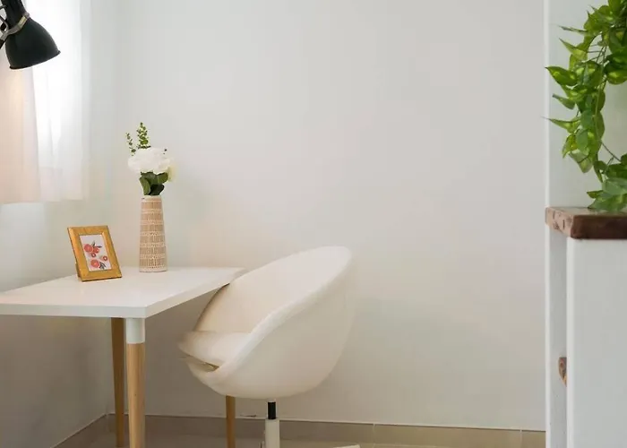 Lägenhet Luxurious A2 In A Quiet Complex With Pool 100m From The Sea Charco del Palo